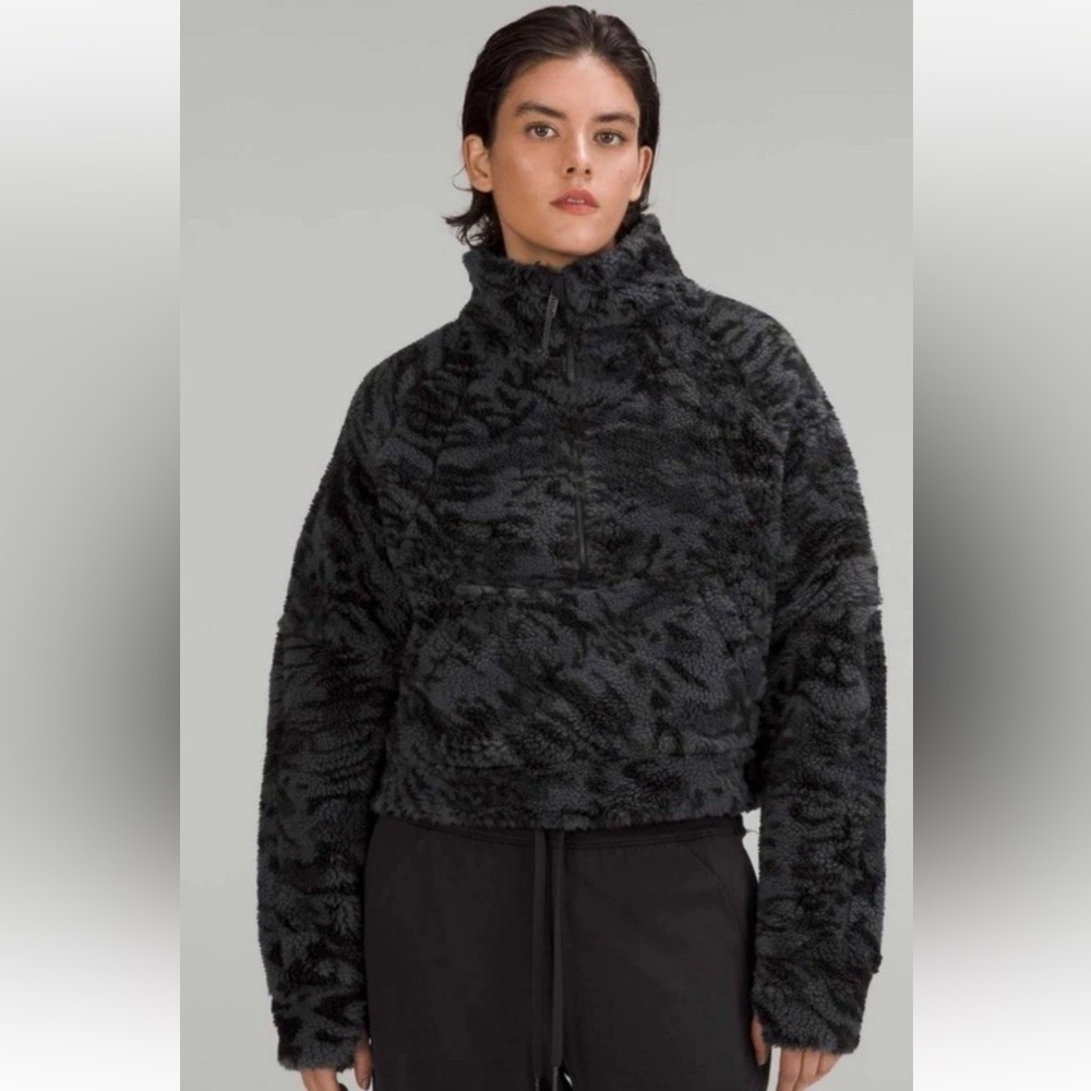 Lululemon Scuba Oversized Fleece Funnel Neck Jacquard  Camo Jacket  XS/S